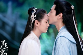 华体会下载-萨拉赫爆发，阿森纳末节带走那不勒斯，一场欧冠的梦幻逆转