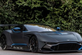 华体会体育-绿茵场上的双重奏鸣，牙买加掀翻贝蒂斯与福登的高光启示