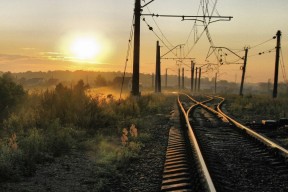 华体会app-链式防守的锁，艺术家的钥，当克罗地亚锁死多特蒙德，李刚仁的美加墨蓝图