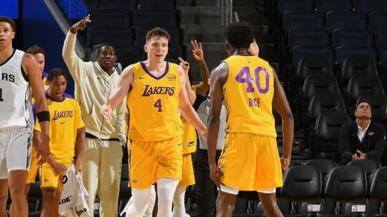 华体会hth-湖人B队翻盘马刺,西蒙斯关键制胜 第2张 华体会hth-湖人B队翻盘马刺,西蒙斯关键制胜 第2张